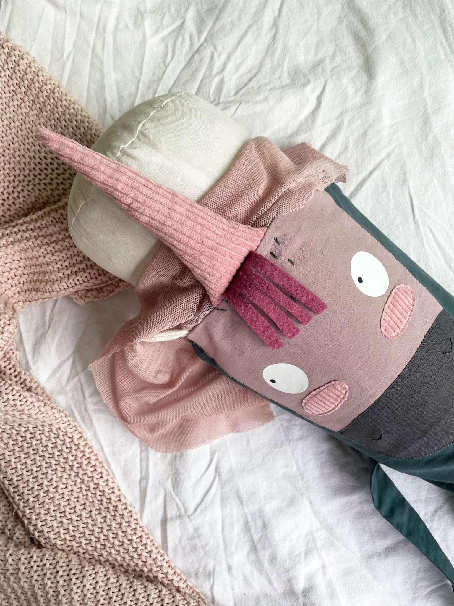 Einhorn Schultüten Schnitt mit Kissenschnitt zur späteren Nutzung.