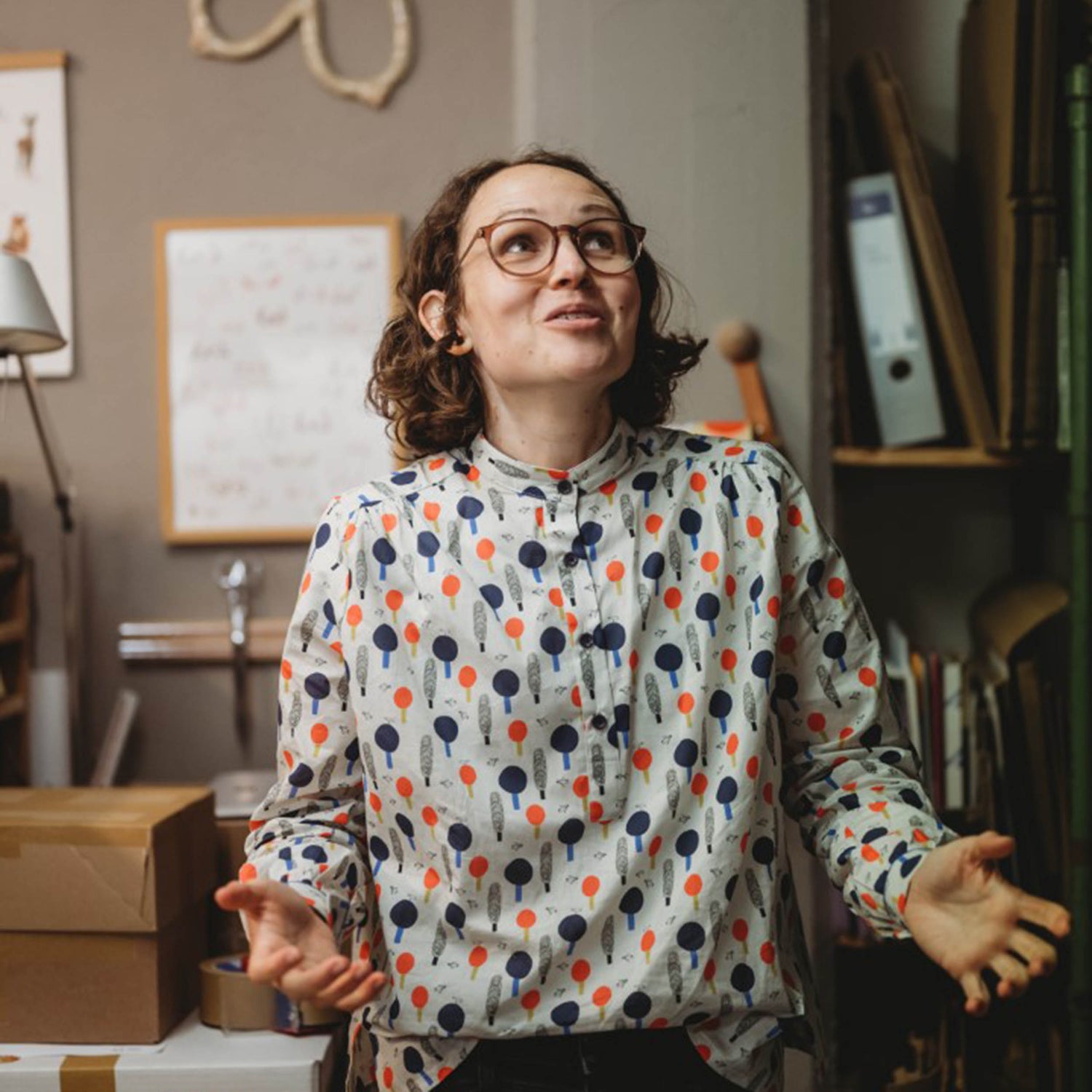 Ramona Zirk in ihrem Atelier halfbird in Frankfurt