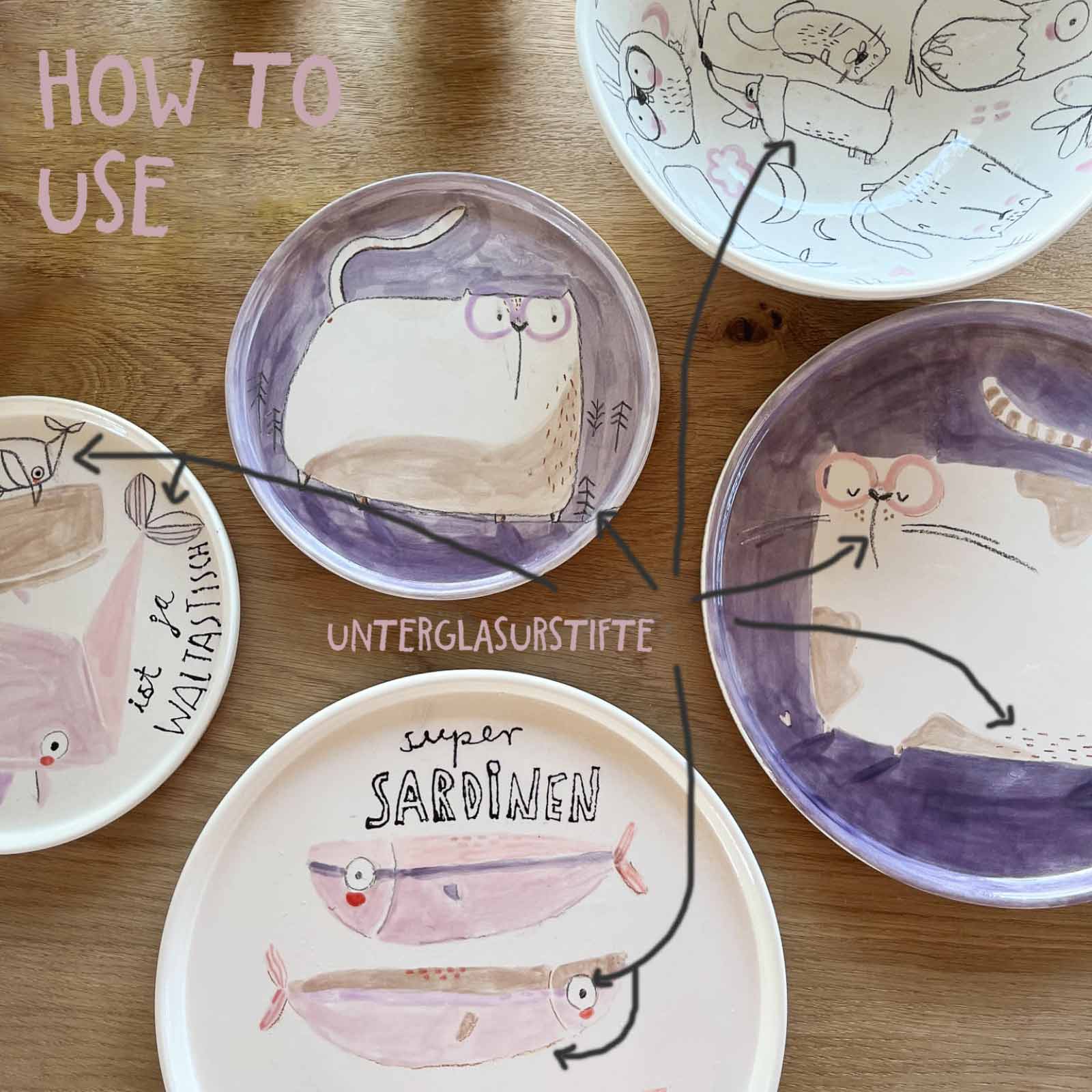 Mit Unterglasurstifte bemalte, handgetöpferte Teller von Mona, Halfbird