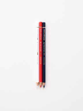 Albrecht Dürer Stifte im Set in weiß, blau und rot von Faber Castell bei Halfbird