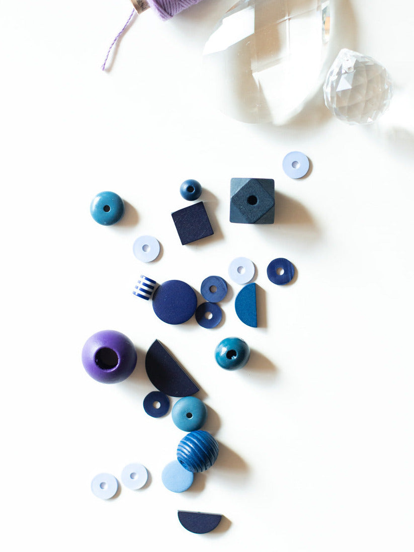 Perlenset "Dark Night" von Halfbird mit Garn von Garn und mehr