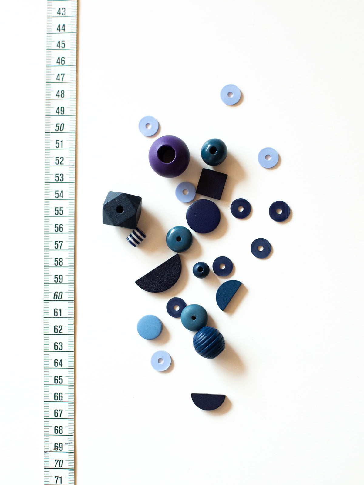 Maßband mit Perlenset "Dark Night" von Halfbird 