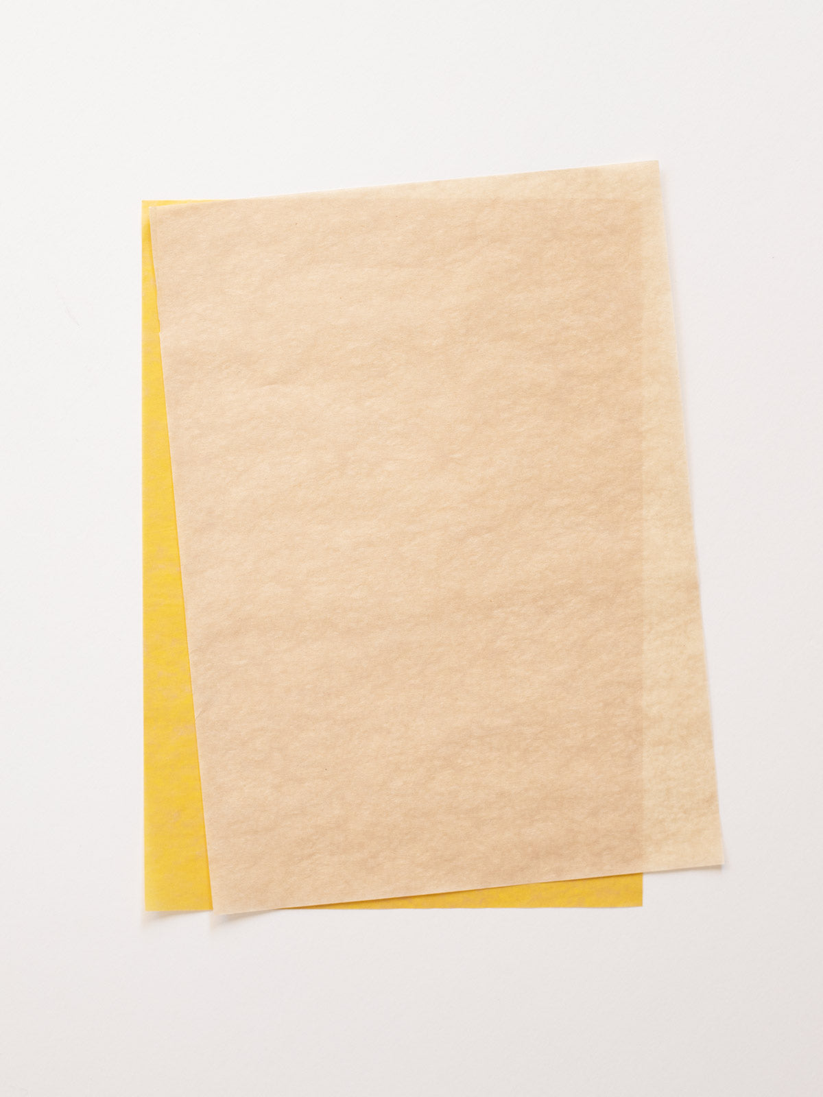 Kopierpapier in weiß und gelb von Halfbird