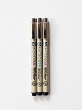 Micron Fineliner bei Halfbird