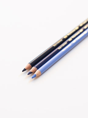 Blaue Polychromo Stifte von Faber Castell bei Halfbird