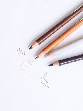 braune Polychromo Stifte von Faber Castell bei Halfbird